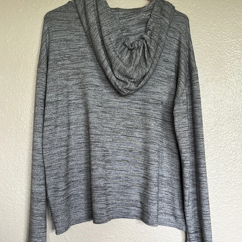 Workshop‎ Gray Hooded Pullover Size Medium - Picture 2 of 4